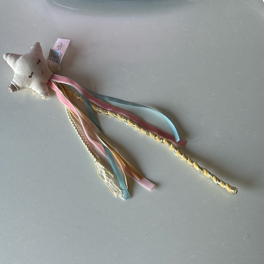 ♥️… Anthropologie Mon Ami Whimsical Wand - Picture 3 of 4